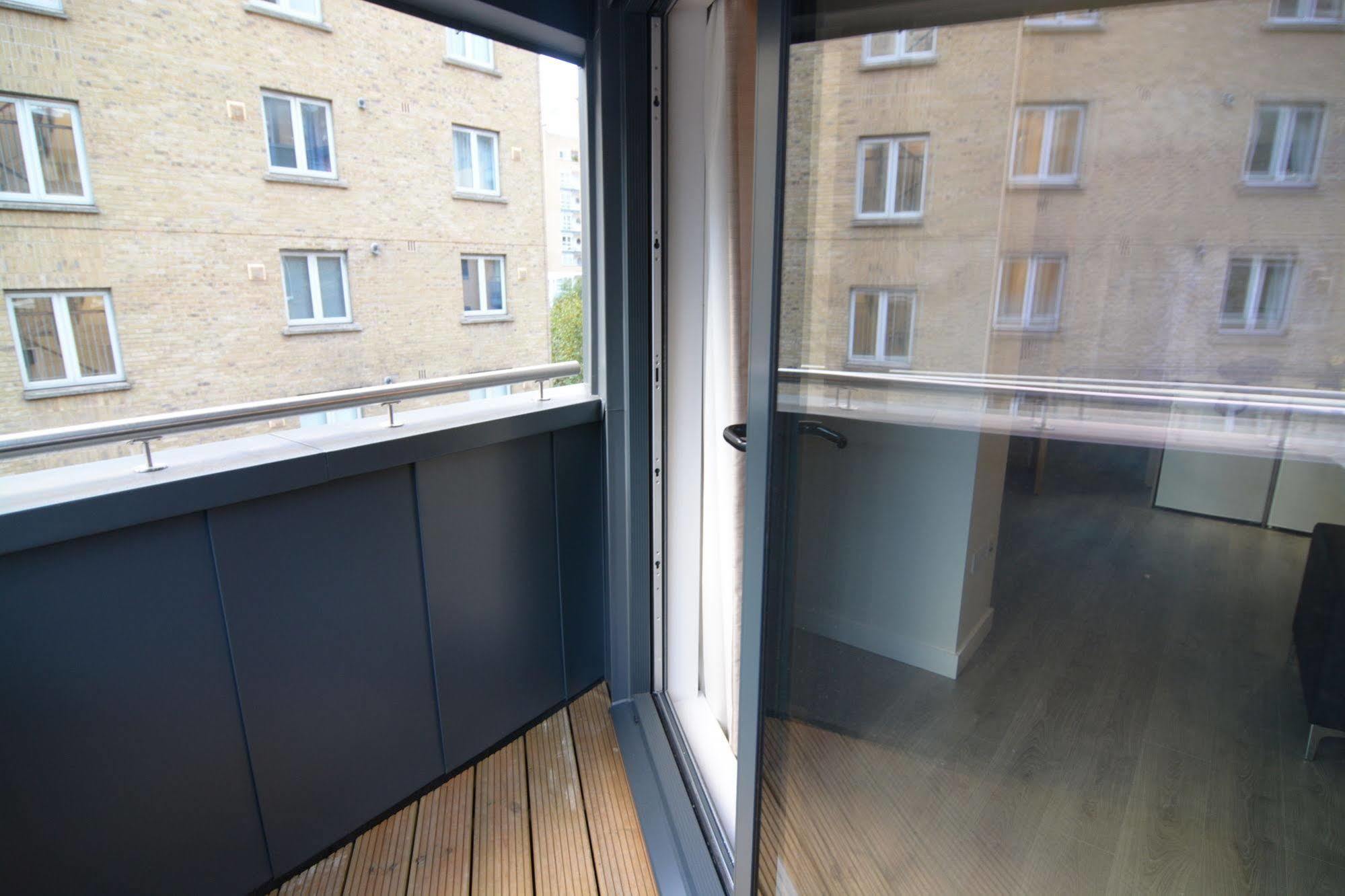 Apartment Wharf - Canary South London Exterior photo